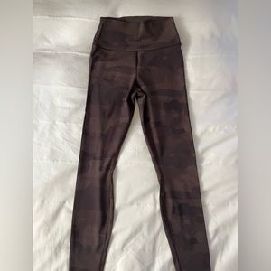 ALO Yoga Camo leggings